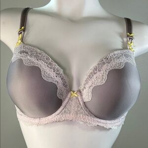 Victoria's Secret Dream Angels Lined Demi Underwire Bra in Gray & Yellow 34DD
